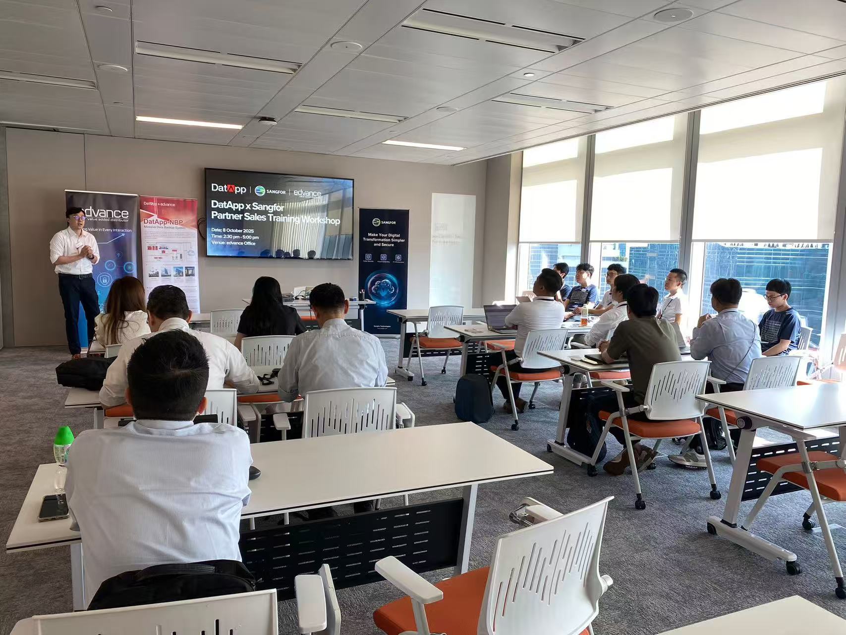 微信图片_2025-10-09_133625_109.jpg 微信图片_2025-10-09_133625_109.jpg